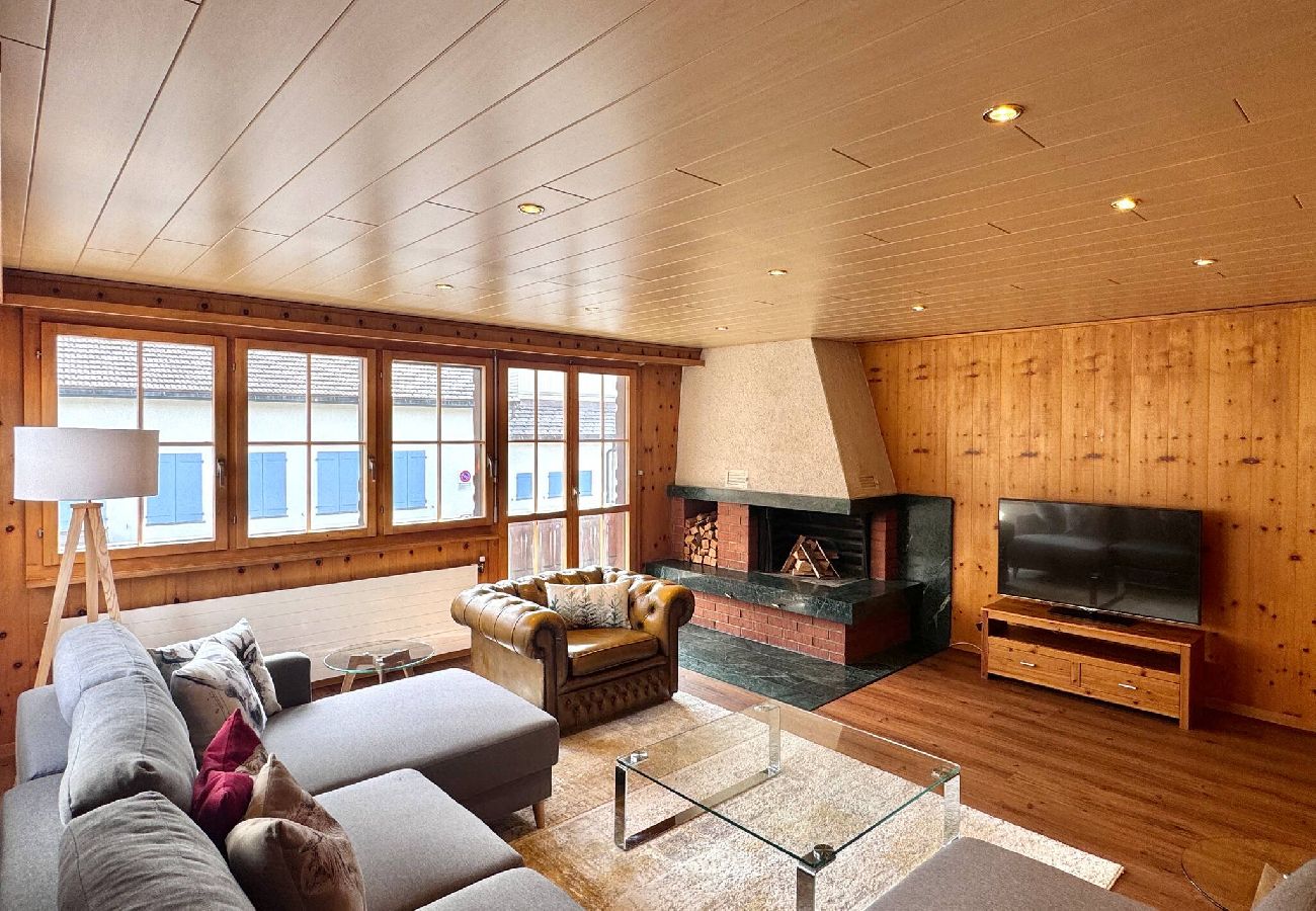 Ferienwohnung in Hospental - Apartment #1 Gemsblick