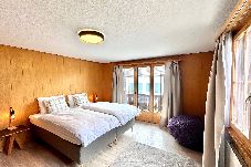 Ferienwohnung in Hospental - Apartment #1 Gemsblick